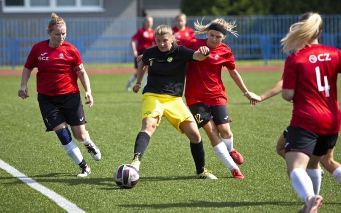 Ženy vyhrály ve Vlkoši, vítězný gól vstřelily v poslední minutě!