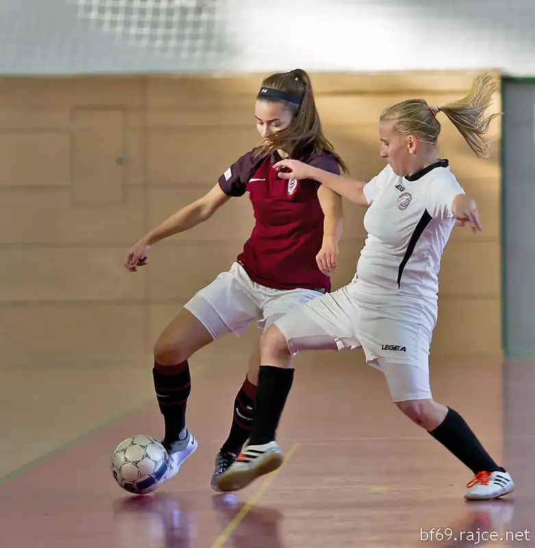 Vánoční halový turnaj žen a dívek s mezinárodní účastí