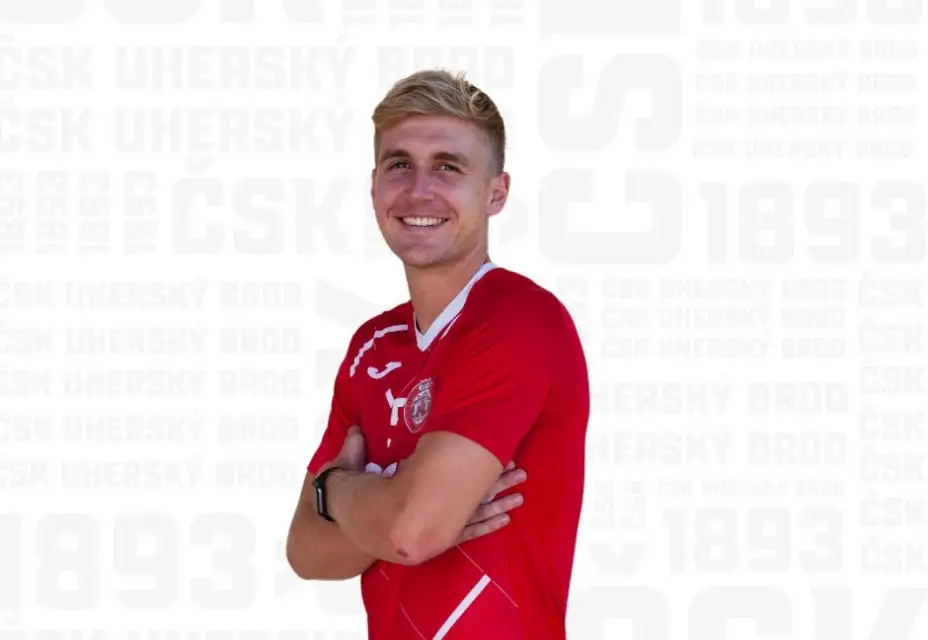 PŘEDSTAVUJEME VÁM... Šimon Chwaszcz #5