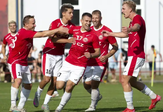 Zápas se Stráním rozhodli Marek Flasar a Matěj Votava