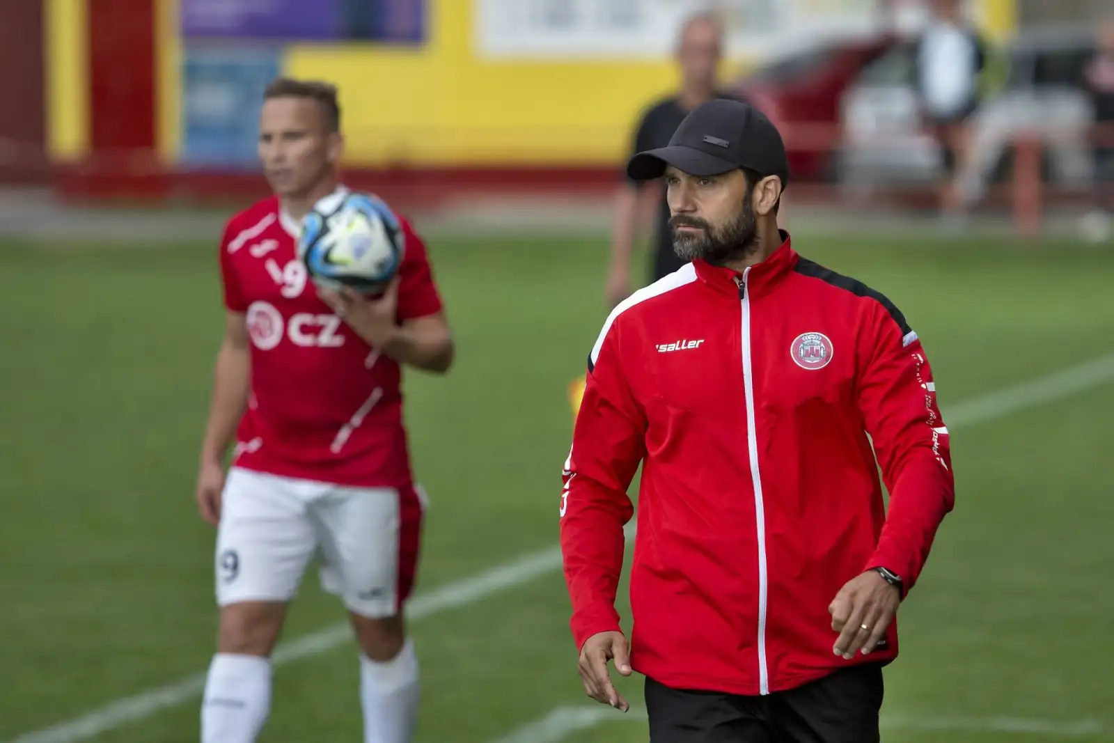 "Hráči dokázali něco neskutečného," hodnotí sezónu trenér Roman Dobeš