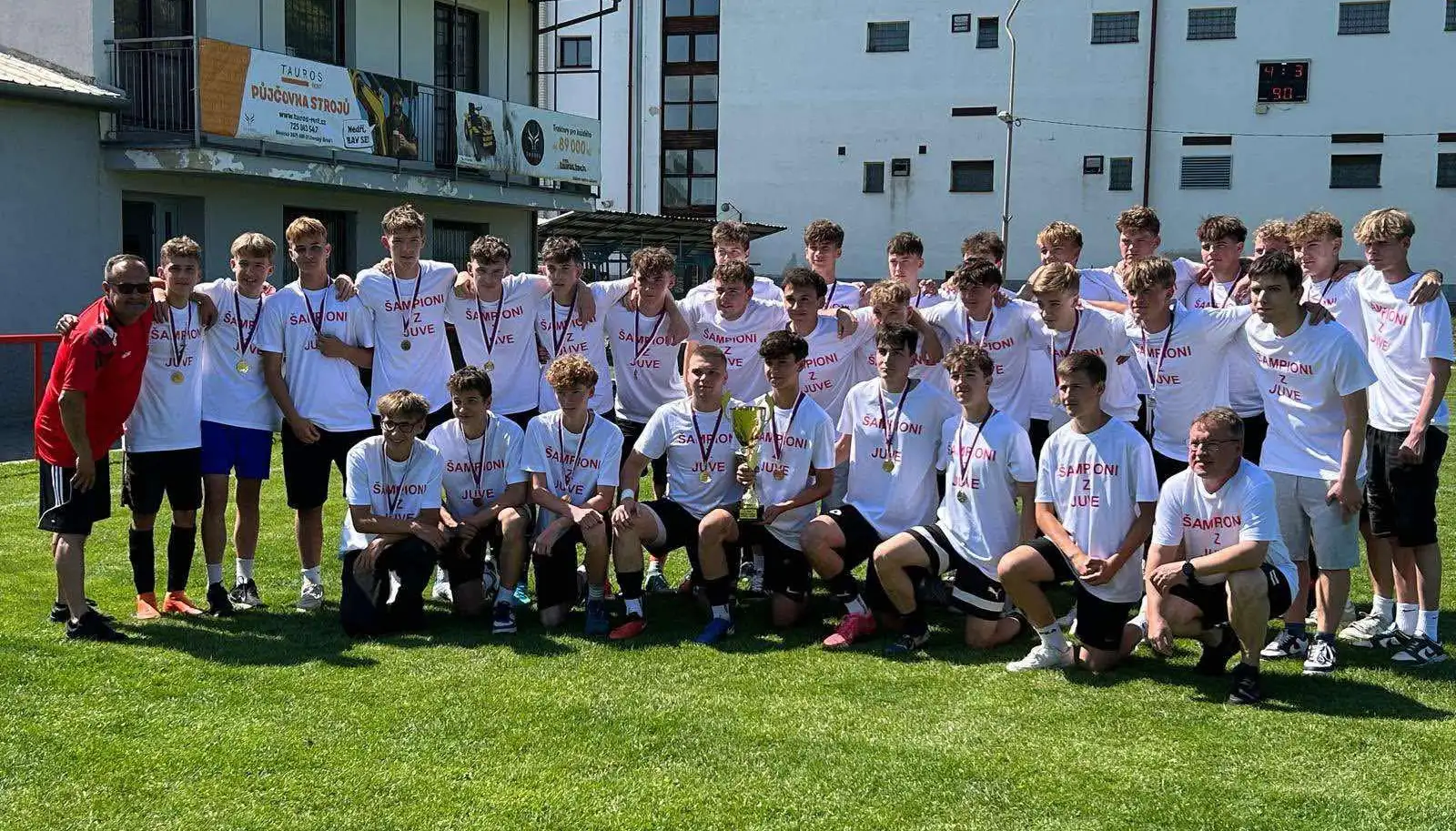 Starší dorost přezimuje na prvním místě